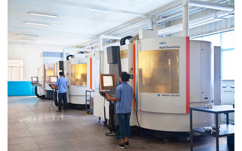 Five axis processing production line